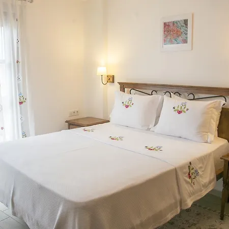 Monza House 2* Siğacık