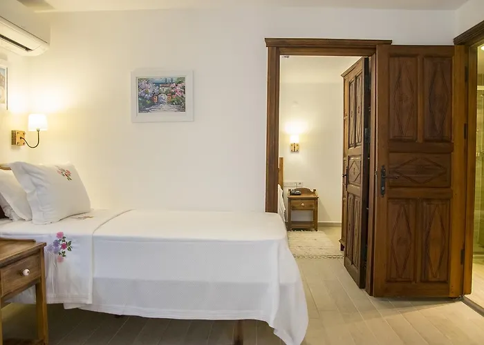 Monza House 2* Siğacık