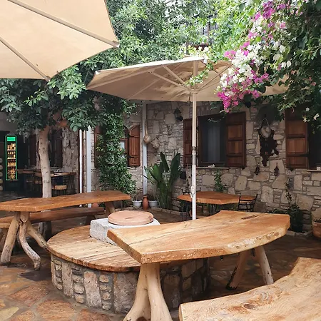 Monza House 酒店 Siğacık