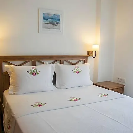 Monza House מלון 2*