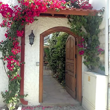 מלון Monza House