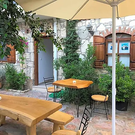 Monza House 2* Siğacık