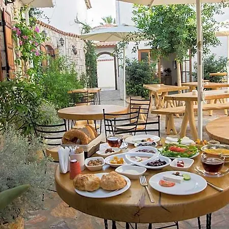 Monza House מלון Siğacık