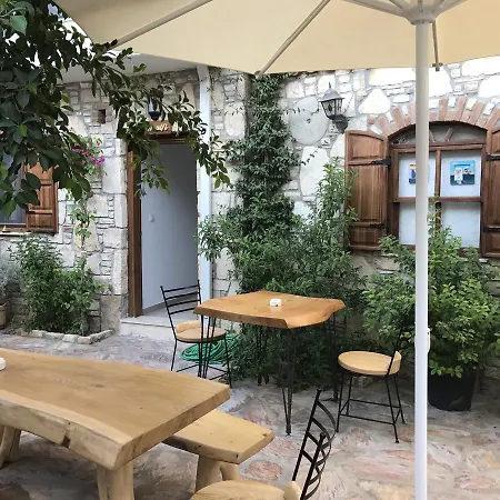 Monza House 酒店 Siğacık