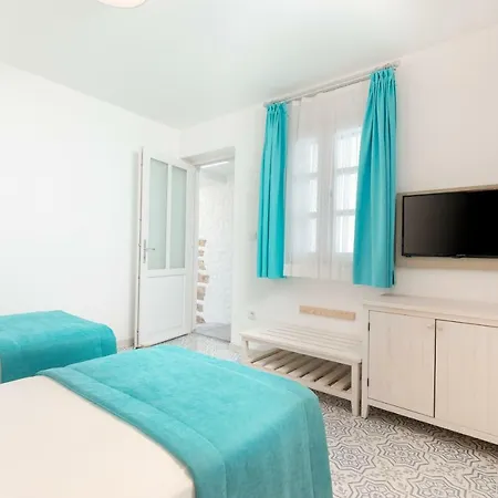 Monza House מלון